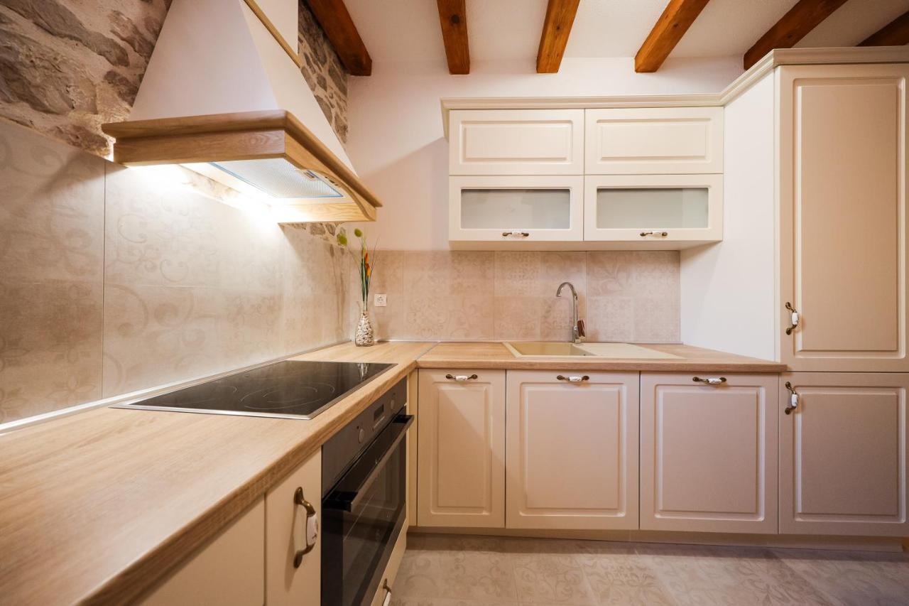 Holiday Home Mare Petrcane Exteriér fotografie