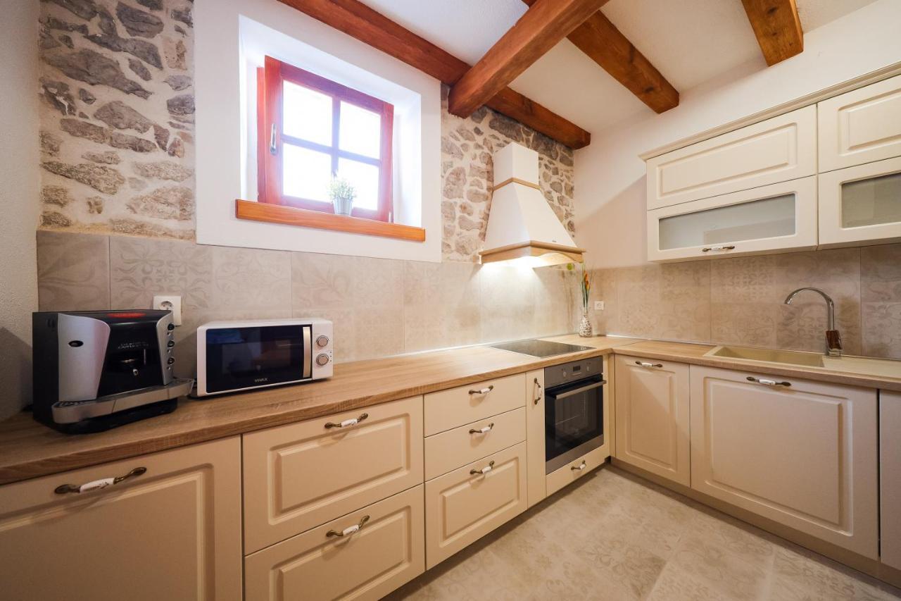 Holiday Home Mare Petrcane Exteriér fotografie
