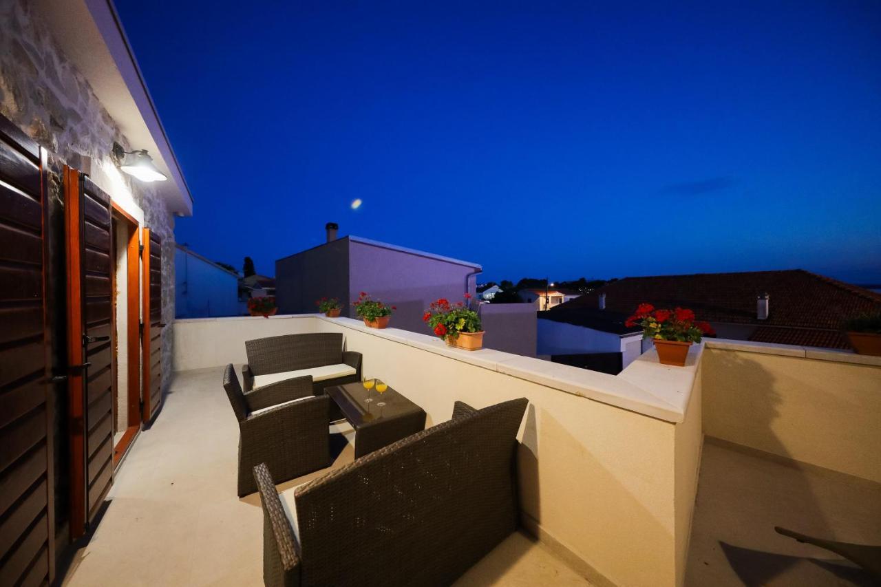 Holiday Home Mare Petrcane Exteriér fotografie