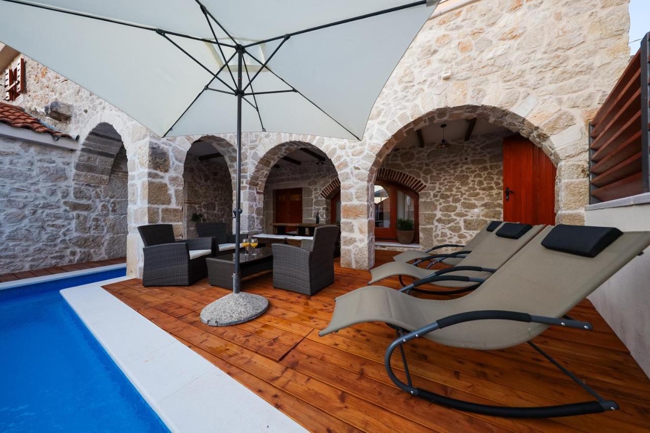 Holiday Home Mare Petrcane Exteriér fotografie