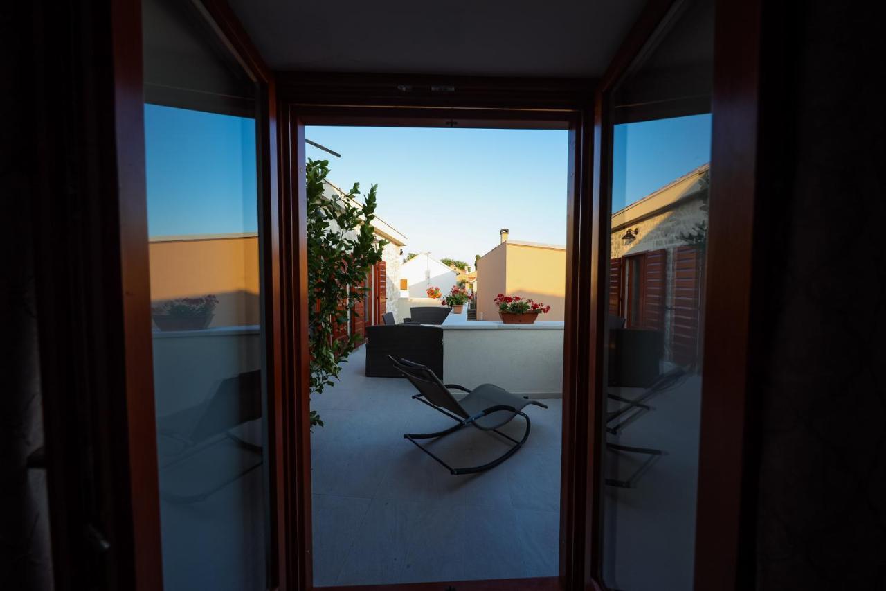 Holiday Home Mare Petrcane Exteriér fotografie