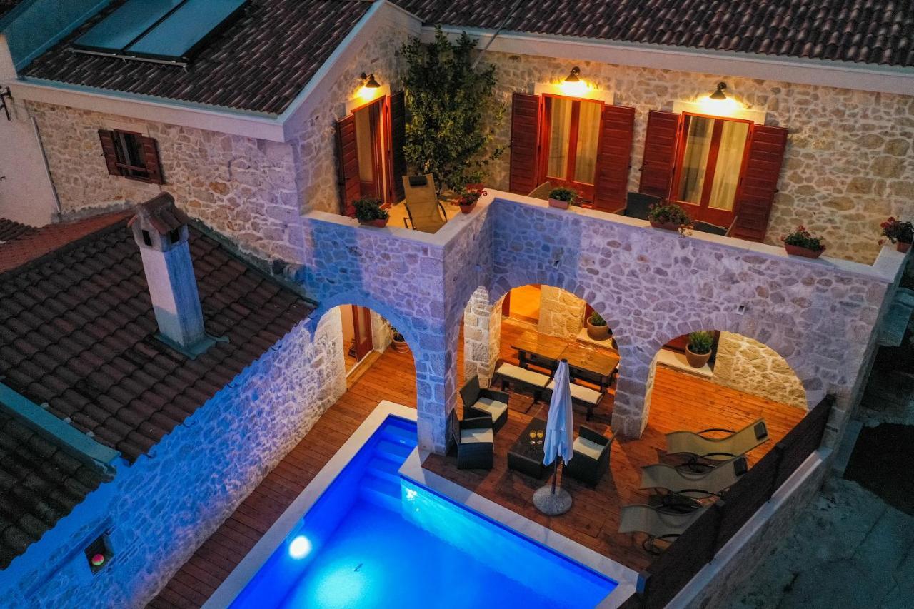 Holiday Home Mare Petrcane Exteriér fotografie